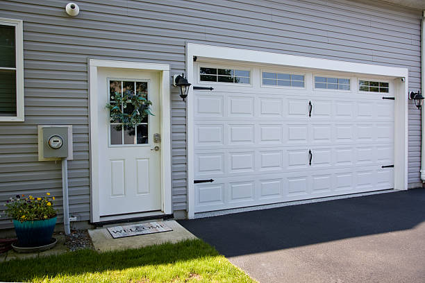 24/7 Emergency Garage Door Roller Replacement experts in Solomon, KS