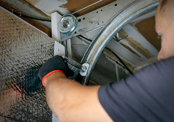 Affordable Garage Door Roller Replacement solutions in Solomon, KS